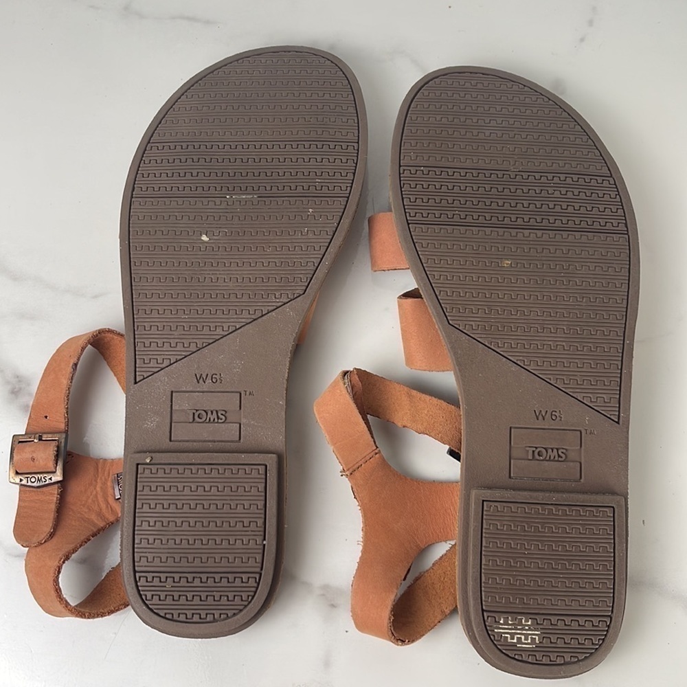 TOMS Sandals Size W6.5 - Picture 3 of 4